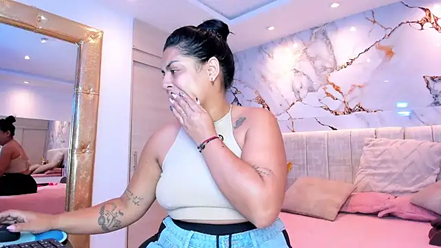 kiana cream online show from March 16, 11:36 am