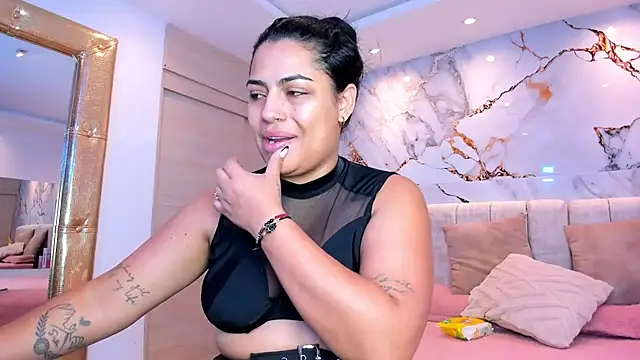 kiana cream online show from March 14, 11:38 am