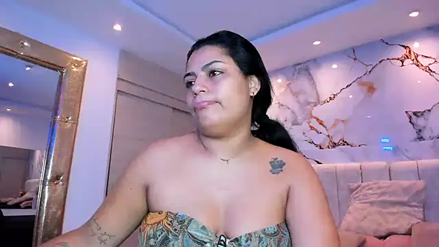 kiana cream online show from April 25, 11:46 am