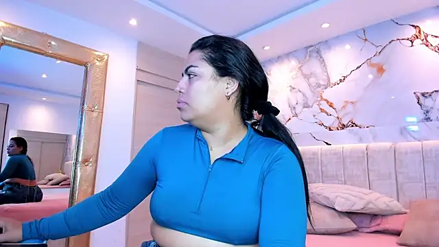 kiana cream online show from March 23, 11:32 am