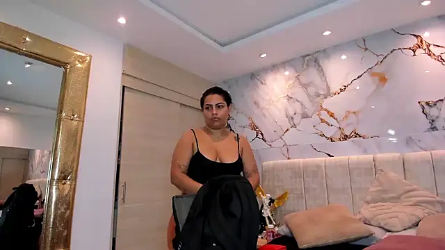 kiana cream online show from May 28, 11:49 am
