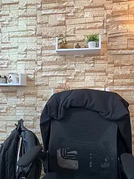  Abril-Office1 online show from March 30, 4:19 pm