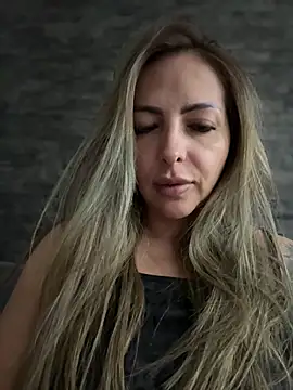  Abril-Office1 online show from February 15, 2:12 am