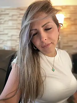  Abril-Office1 online show from September 16, 3:02 pm