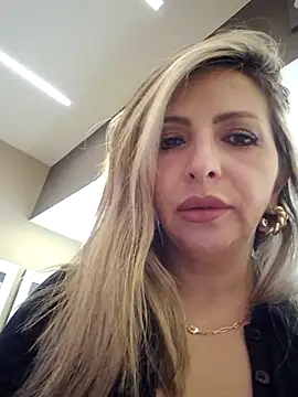  Abril-Office1 online show from March 13, 7:39 pm