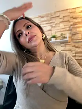 Snapshot of _Abril-Office1 chatting on October 30, 4:48 pm Abril-Office1 online show from October 30, 4:48 pm