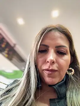  Abril-Office1 online show from February 24, 2:40 pm