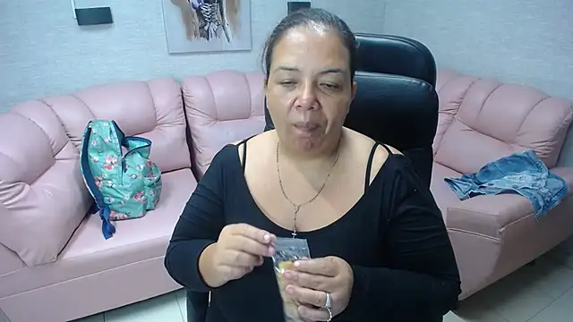 Snapshot of Penelope_Nipples_ chatting on March 10, 11:55 am Penelope Nipples online show from March 10, 11:55 am