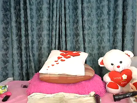 Snapshot of Pretty-shally chatting on March 15, 12:47 am Pretty-shally online show from March 15, 12:47 am