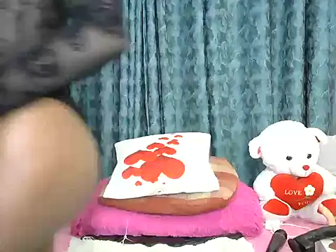 Snapshot of Pretty-shally chatting on March 11, 5:57 pm Pretty-shally online show from March 11, 5:57 pm