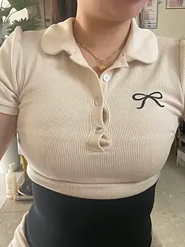 Ruby bear online show from March 28, 4:02 am