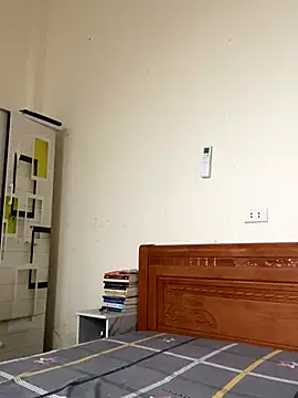 Ruby bear online show from November 18, 6:39 am