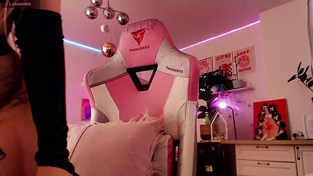 MollyPercocet-13 online show from January 14, 6:50 am