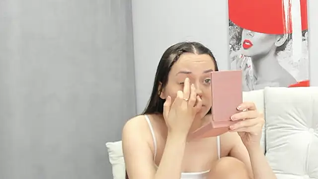 Tiny JuJu online show from March 12, 1:33 am