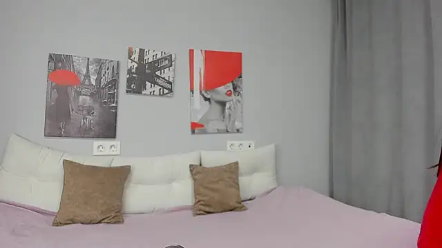 Snapshot of Tiny_JuJu chatting on November 7, 2:16 am Tiny JuJu online show from November 7, 2:16 am