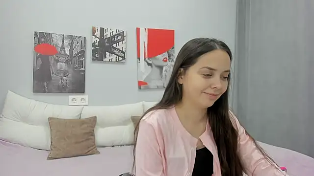 Snapshot of Tiny_JuJu chatting on November 6, 1:20 am Tiny JuJu online show from November 6, 1:20 am