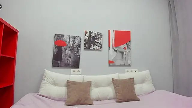 Snapshot of Tiny_JuJu chatting on November 14, 1:20 am Tiny JuJu online show from November 14, 1:20 am