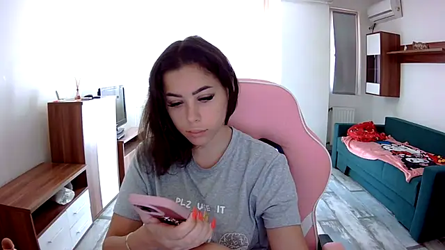 Snapshot of LovelyJulliette chatting on September 15, 12:38 pm LovelyJulliette online show from September 15, 12:38 pm