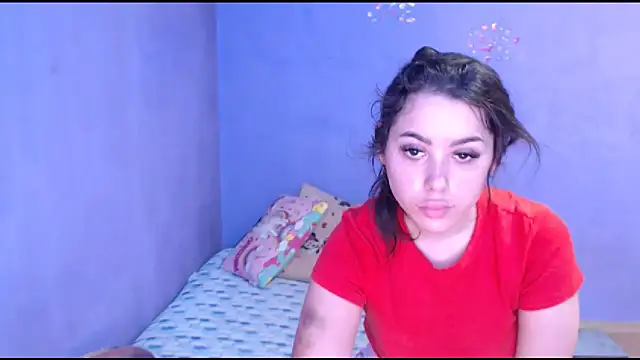 Snapshot of LovelyJulliette chatting on March 6, 9:47 am LovelyJulliette online show from March 6, 9:47 am