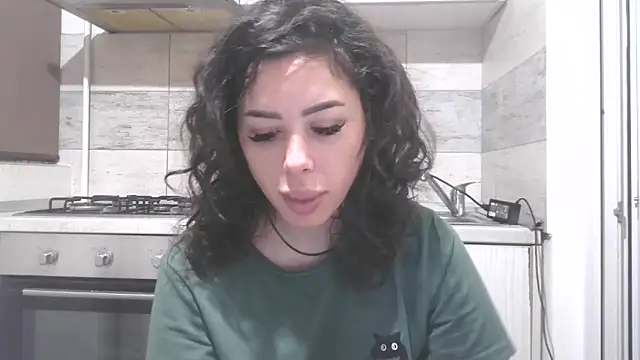 Snapshot of LovelyJulliette chatting on February 13, 4:51 pm LovelyJulliette online show from February 13, 4:51 pm