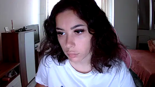 Snapshot of LovelyJulliette chatting on September 29, 11:49 am LovelyJulliette online show from September 29, 11:49 am