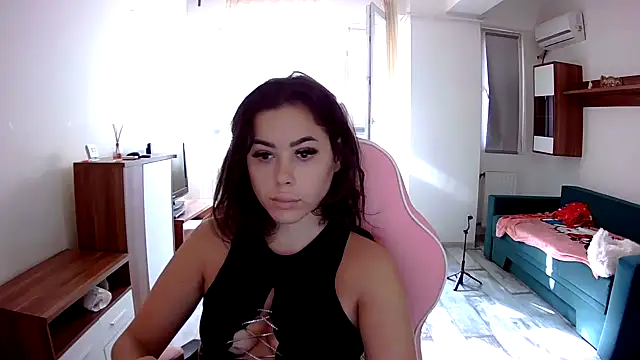 Snapshot of LovelyJulliette chatting on September 16, 1:45 pm LovelyJulliette online show from September 16, 1:45 pm
