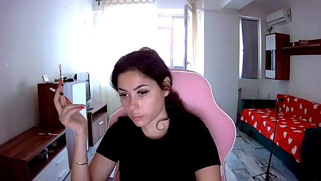 Snapshot of LovelyJulliette chatting on September 24, 2:23 pm LovelyJulliette online show from September 24, 2:23 pm