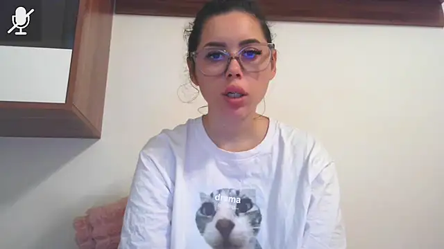 LovelyJulliette online show from November 8, 11:14 am