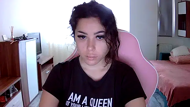 Snapshot of LovelyJulliette chatting on September 27, 10:21 am LovelyJulliette online show from September 27, 10:21 am
