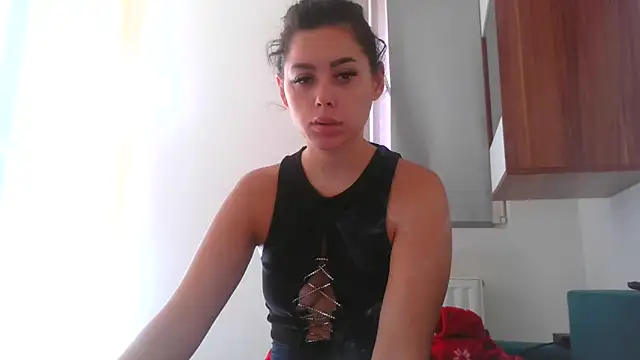Snapshot of LovelyJulliette chatting on September 18, 12:52 pm LovelyJulliette online show from September 18, 12:52 pm