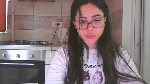 LovelyJulliette online show from May 17, 3:23 pm