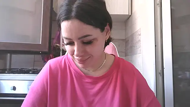 LovelyJulliette online show from May 23, 8:35 am