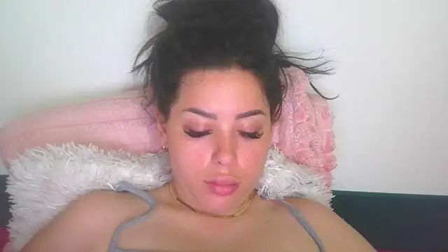 Snapshot of LovelyJulliette chatting on June 22, 1:41 pm LovelyJulliette online show from June 22, 1:41 pm