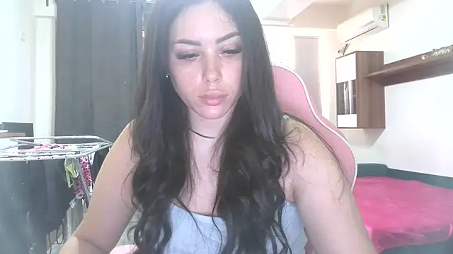 Snapshot of LovelyJulliette chatting on June 20, 3:06 pm LovelyJulliette online show from June 20, 3:06 pm