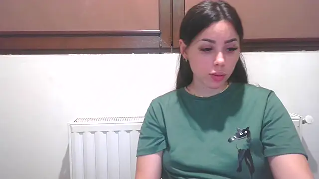 LovelyJulliette online show from March 29, 8:32 pm