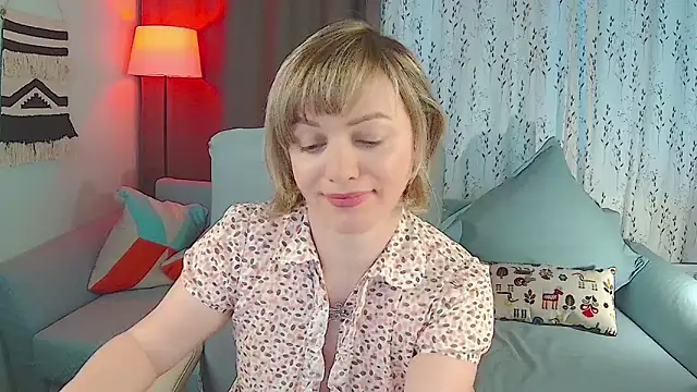 NandiSmile online show from February 11, 6:35 am