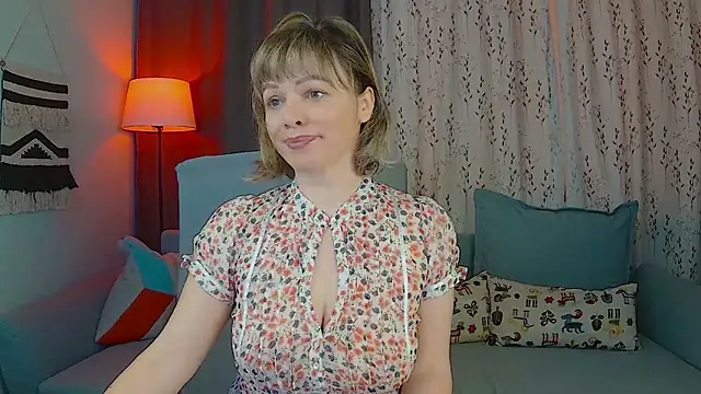 NandiSmile online show from March 17, 6:49 am