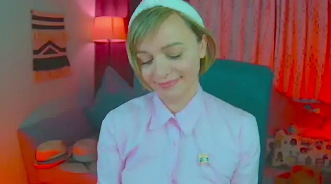 NandiSmile online show from March 7, 8:00 pm