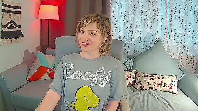 NandiSmile online show from February 10, 9:41 am