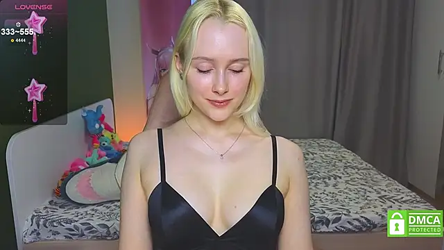 CaseyLabow online show from February 21, 6:04 am