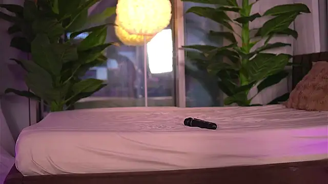 KaylaBray online show from October 22, 3:28 am