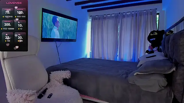 Snapshot of natashasweet chatting on December 17, 9:09 pm natashasweet online show from December 17, 9:09 pm