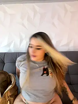 natashasweet online show from September 28, 10:17 pm