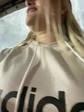 natashasweet online show from September 17, 4:58 am