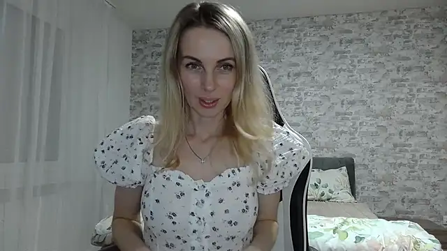 AlissonBia online show from April 21, 8:48 pm