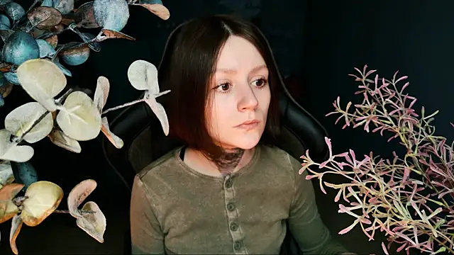 VeliraBraitberg online show from March 14, 8:10 am