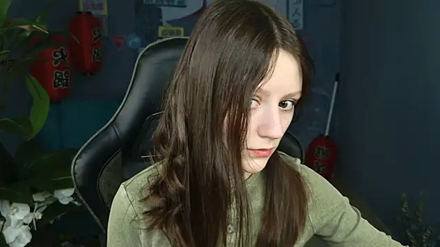 VeliraBraitberg online show from February 9, 8:10 am