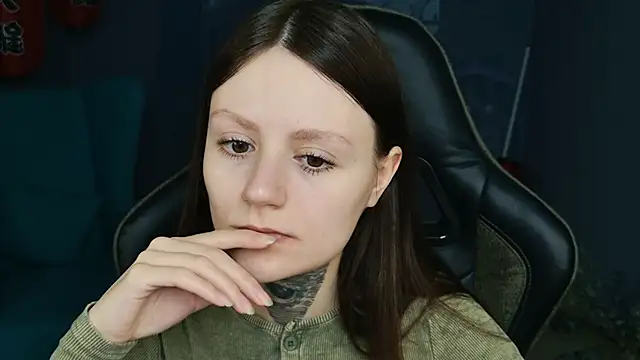 VeliraBraitberg online show from March 6, 11:14 am