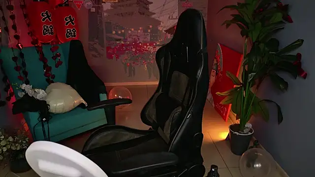 VeliraBraitberg online show from February 14, 1:11 pm