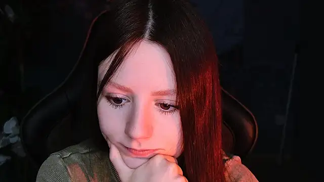 VeliraBraitberg online show from February 27, 8:13 am